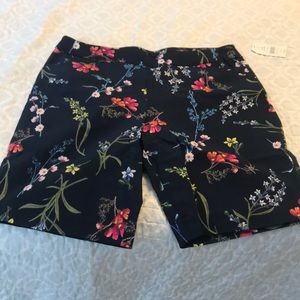 NWT Bermuda shorts with flowers